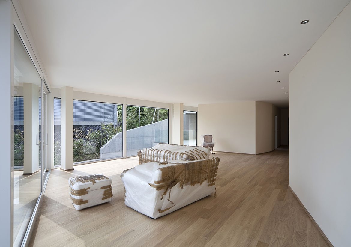 Contemporary apartment