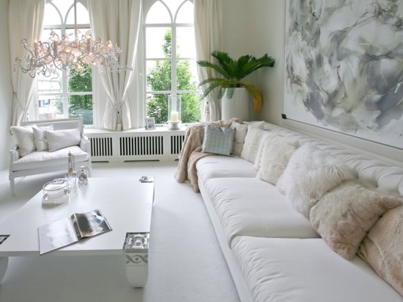 Luxury apartment last floor