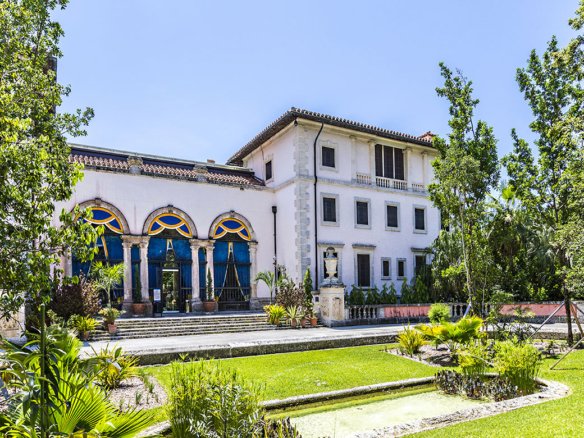 Luxury villa for sale